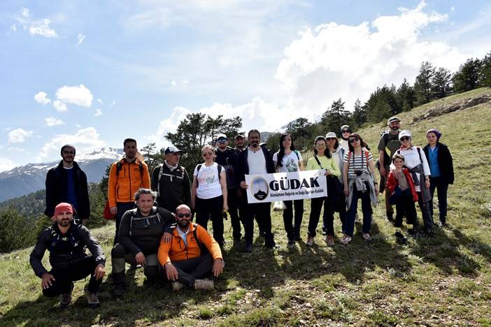 Gümüşhaneli dağcılar tarih dolu zirveleri aştı 6